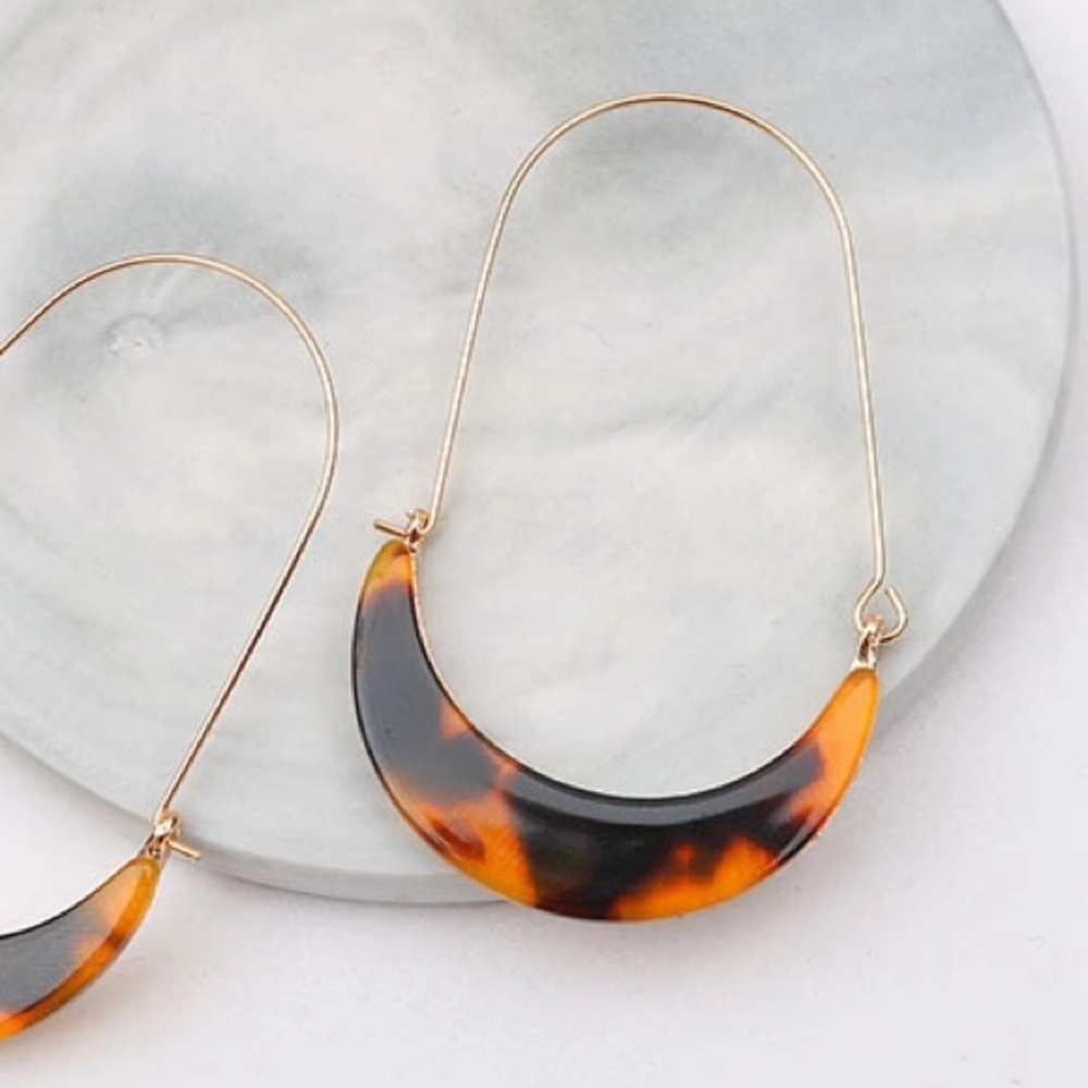 Katrina Tan Tortoise Acrylic Crescent Drop Earring - Picture 2 of 4
